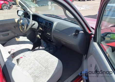 2002 Toyota Tacoma из США, поврежденный, VIN 5TENL42N52Z118190